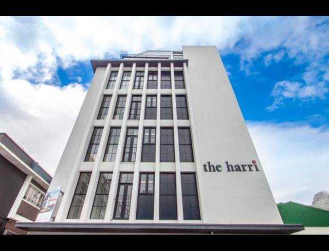 241M² RETAIL TO LET IN GARDENS